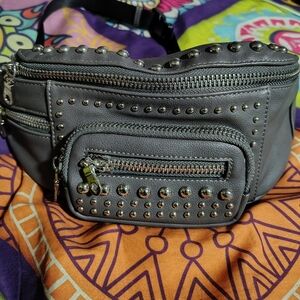 Versatile Gray Belt Bag for Men Or Women 💯% VEGAN LEATHER